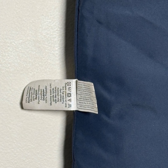 J. Crew Excursion Women's Quilted Puffer Vest Blue Buffalo Plaid Sz Medium - Picture 6 of 6